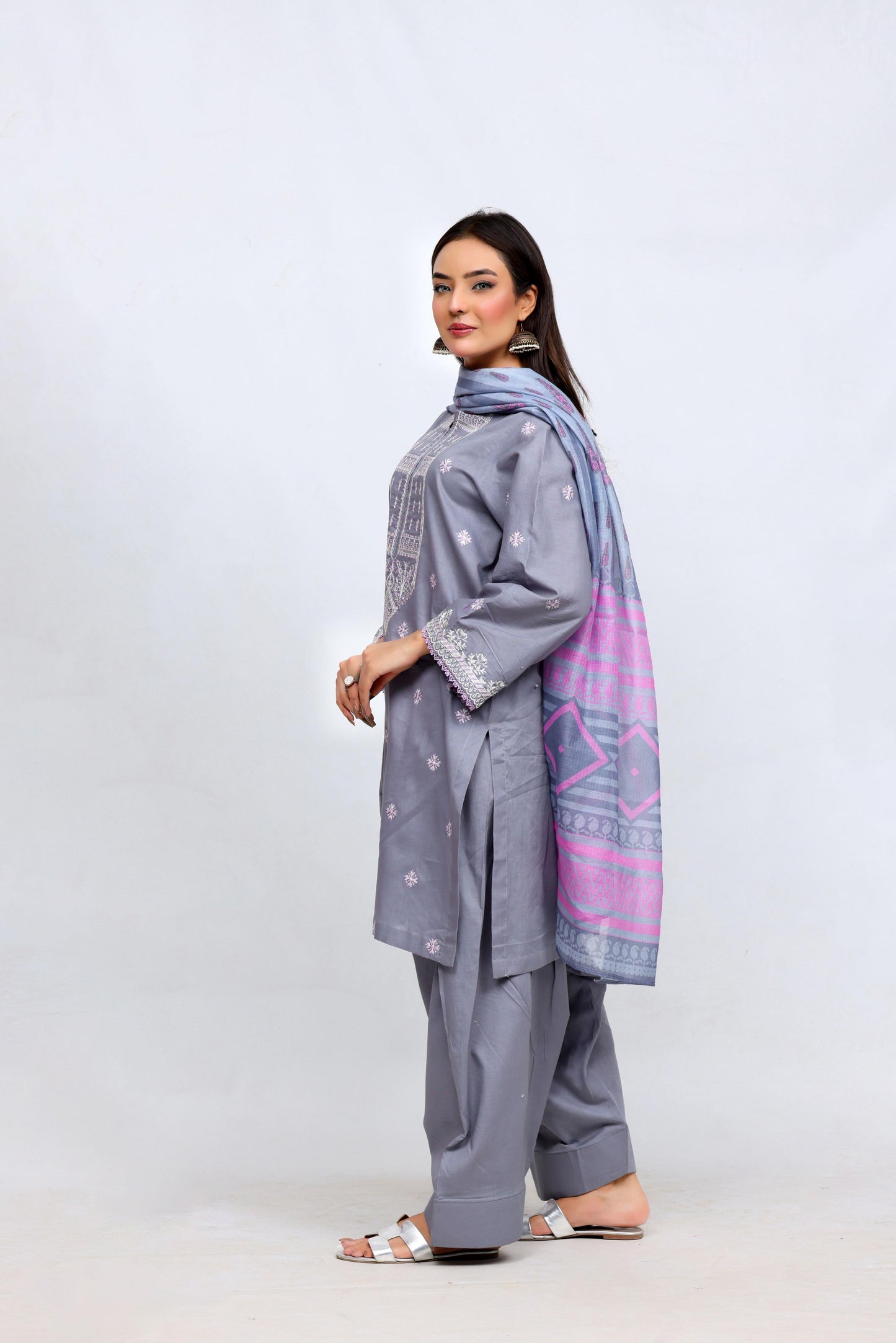 Gray Lawn Embroidred - Perfect Stitches By Maryam