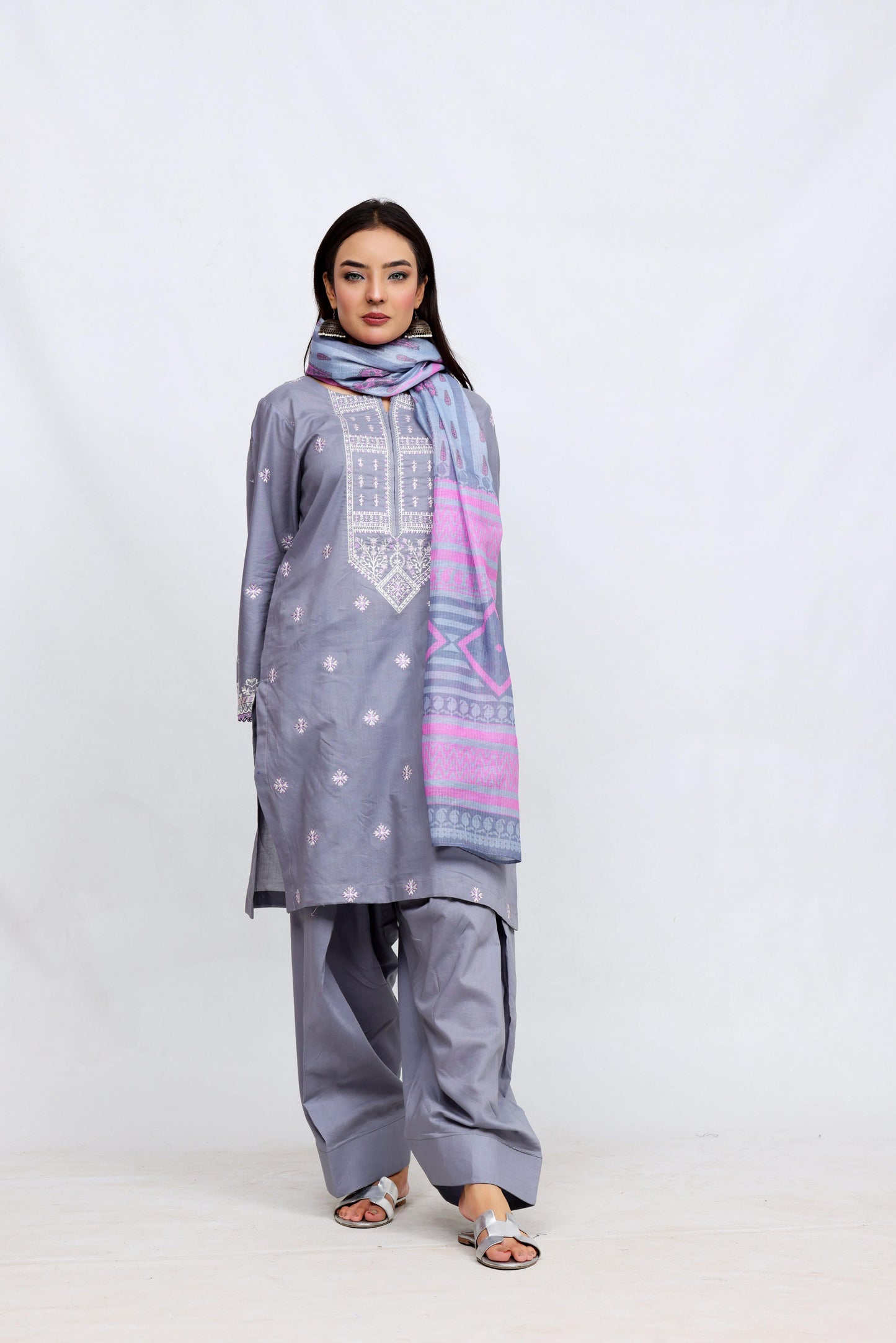 Gray Lawn Embroidred - Perfect Stitches By Maryam