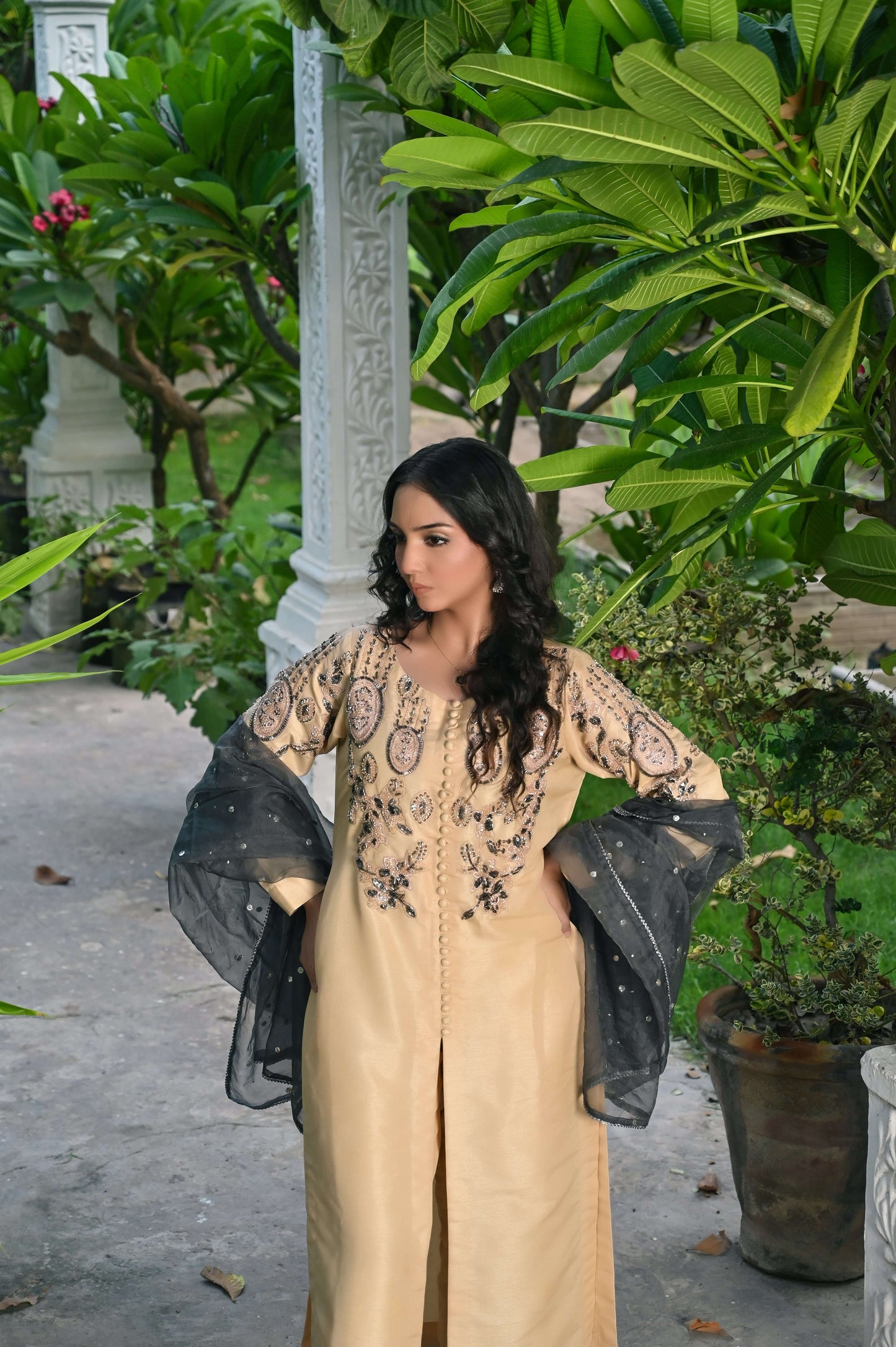 3-Piece Skin Raw Silk Embroidered Outfit with Organza Dupatta – Perfect Stitches By Maryam
